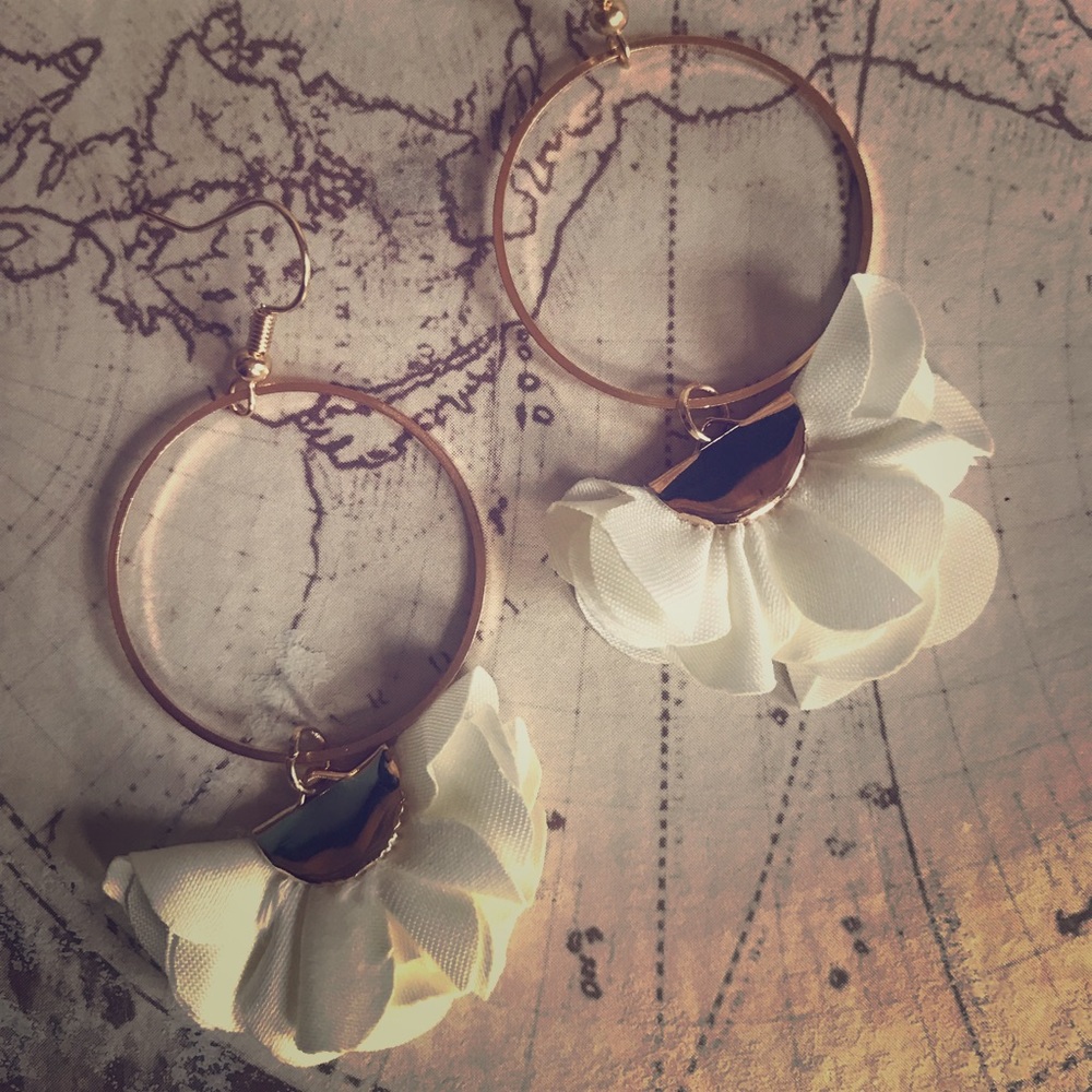 •3 PAIRS You pick Colors• Boutique Flower Earrings